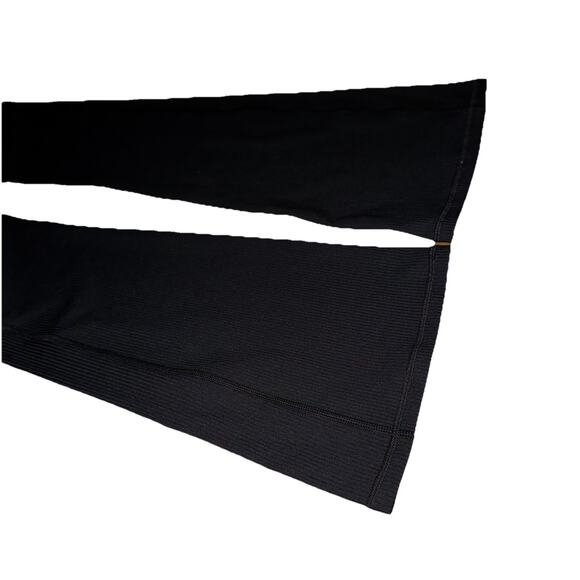 NEW Fabletics Oasis Crossover Rib Kick Flare Leggings Black Medium High Waist - Picture 6 of 8